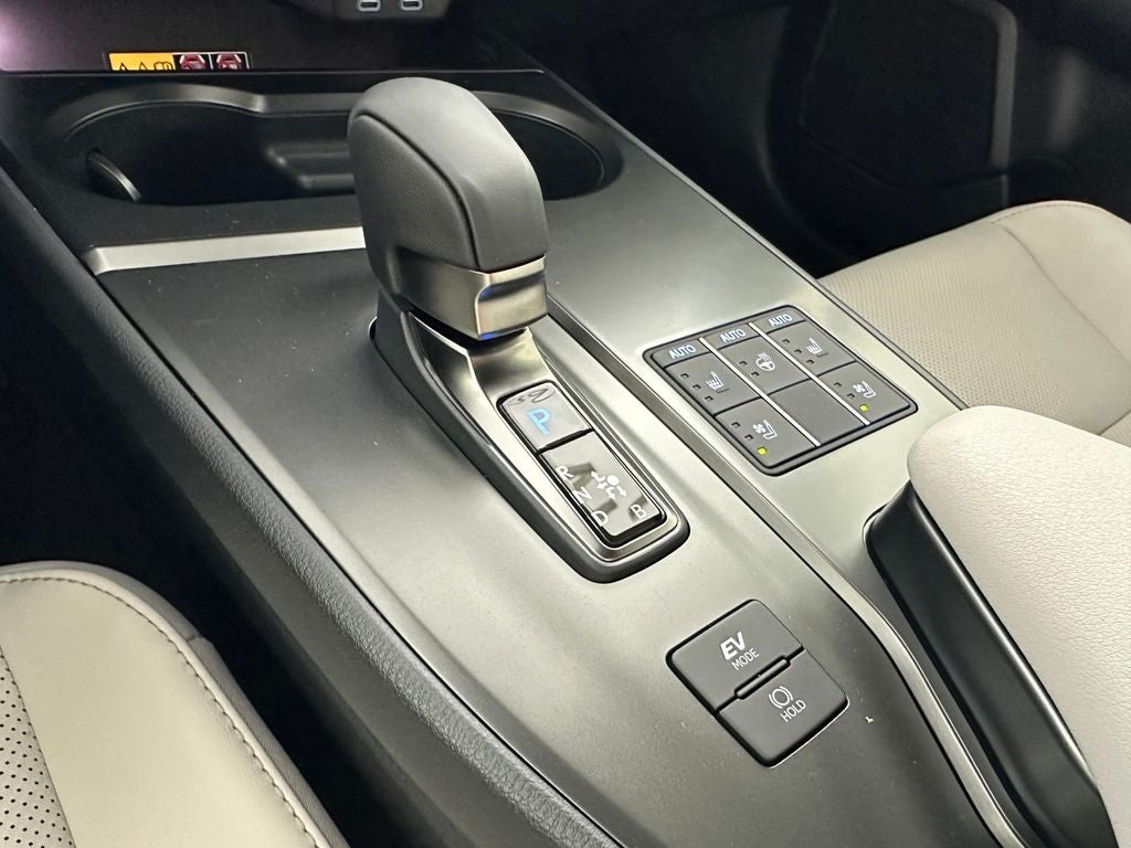 2026 Lexus UX HYBRID UX 300h PREMIUM AWD