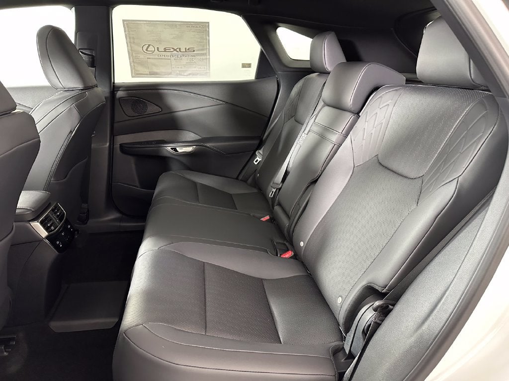 2026 Lexus RX 450h+ Premium - Photo 17