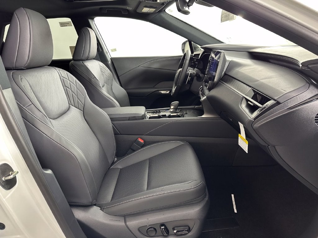 2026 Lexus RX 450h+ Premium - Photo 20