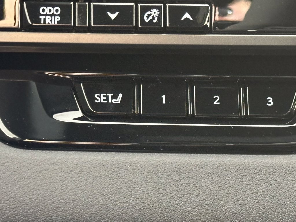 2026 Lexus RX 450h+ Premium - Photo 38