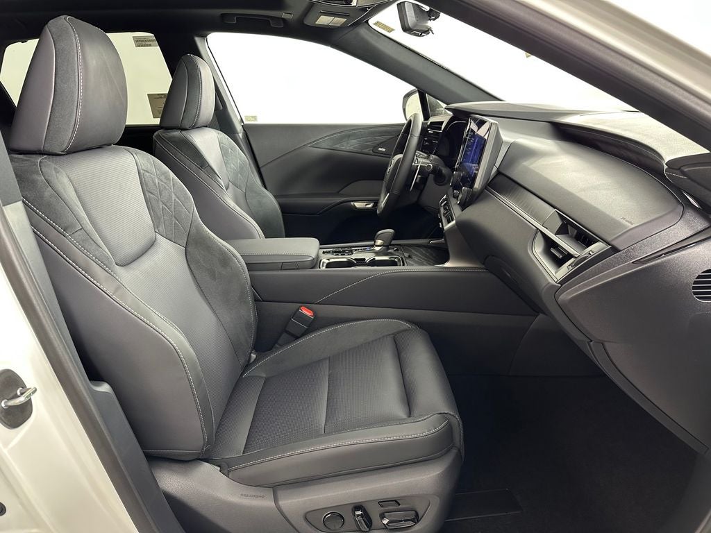 2026 Lexus RX 450h+ Luxury - Photo 20