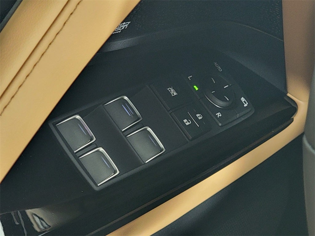 2025 Lexus LX 600 LUXURY