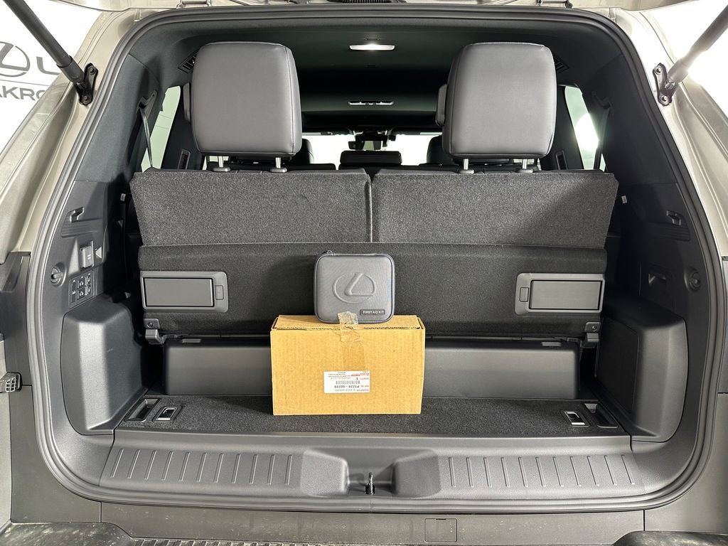 2026 Lexus LX HYBRID LX 700h LUXURY