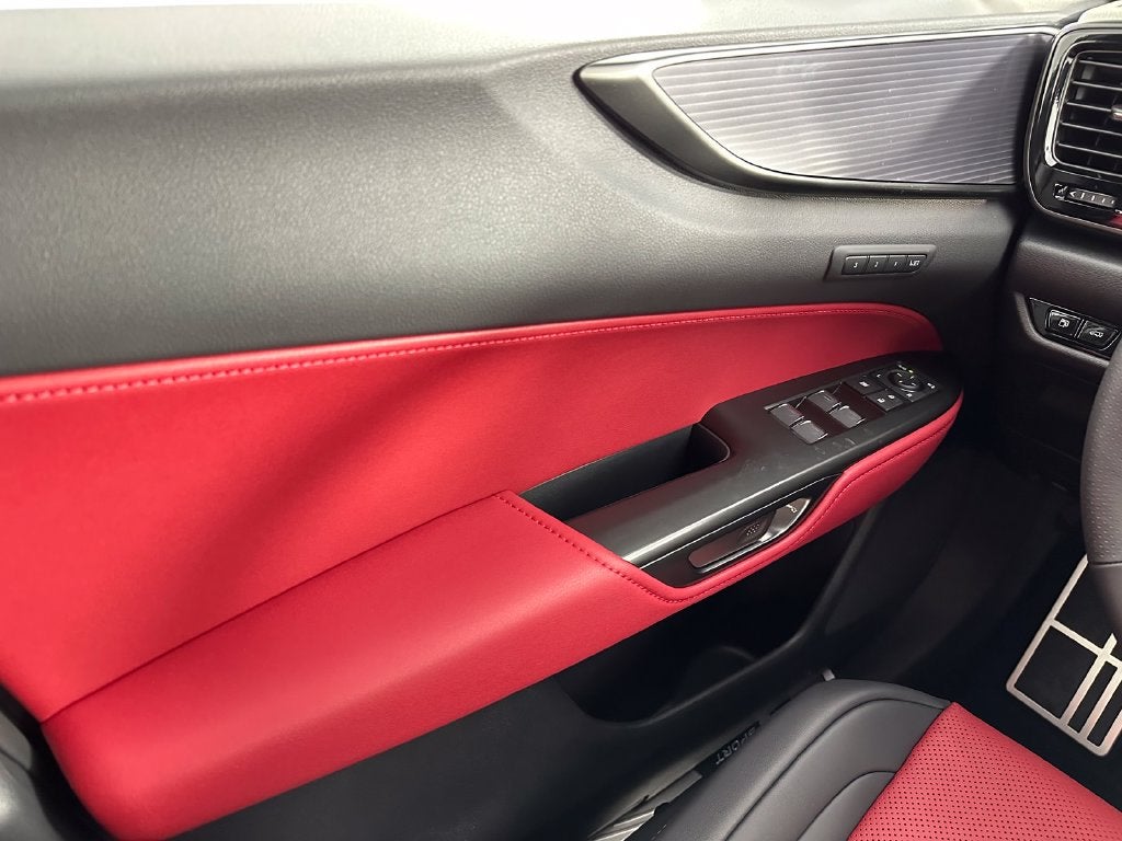 2026 Lexus NX 350 F-Sport - Photo 32