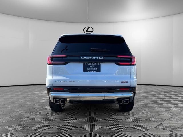 2024 GMC Acadia Denali