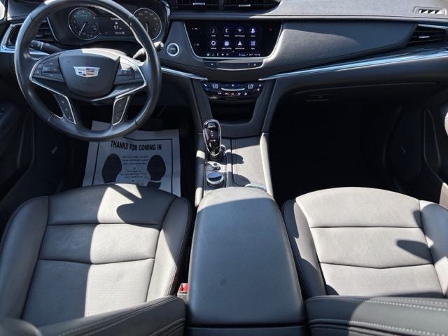 2022 Cadillac XT5 Premium Luxury