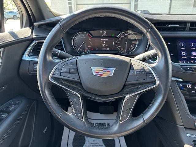 2022 Cadillac XT5 Premium Luxury