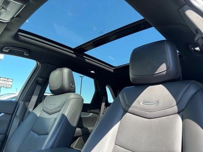 2022 Cadillac XT5 Premium Luxury