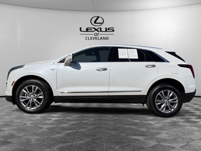 2022 Cadillac XT5 Premium Luxury