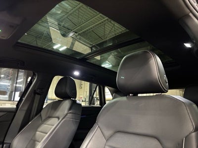 2024 Volkswagen Atlas Cross Sport 2.0T SEL R-Line