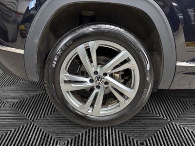2024 Volkswagen Atlas Cross Sport 2.0T SEL R-Line