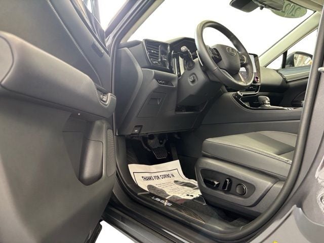 2025 Lexus NX 350h Premium