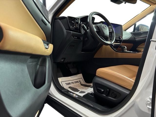 2025 Lexus NX 350h Luxury