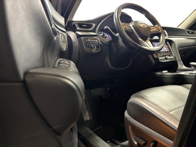 2022 INFINITI QX50 ESSENTIAL
