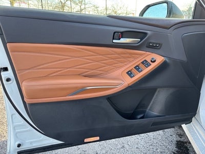 2019 Toyota Avalon Hybrid Limited