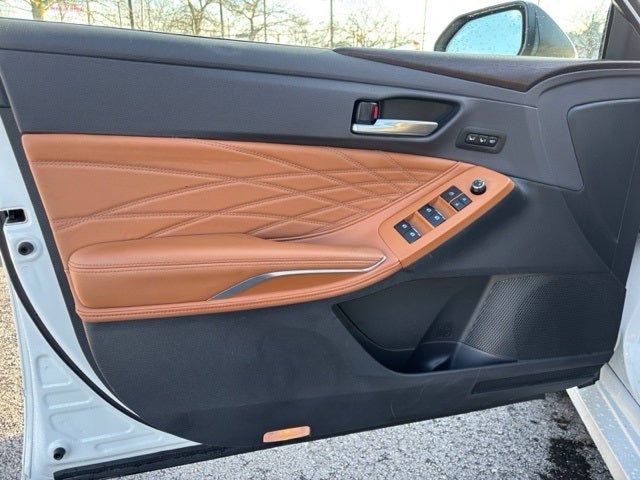 2019 Toyota Avalon Hybrid Limited