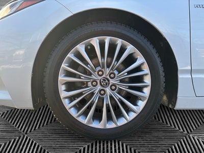 2019 Toyota Avalon Hybrid Limited