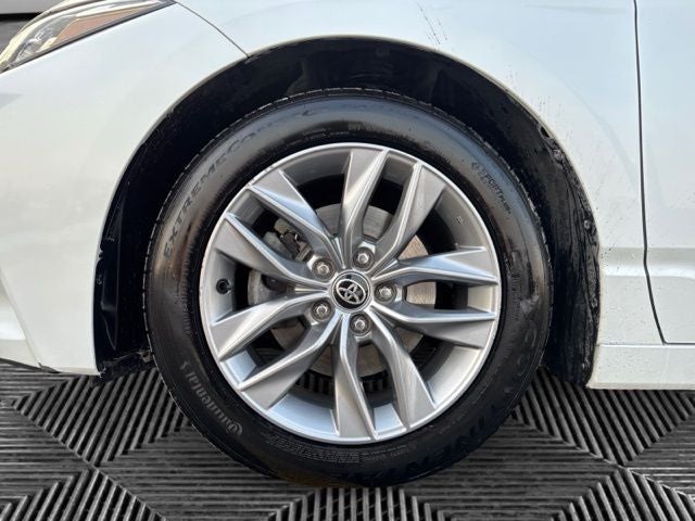 2022 Toyota Avalon XLE