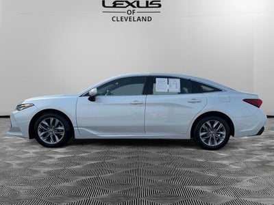 2022 Toyota Avalon XLE