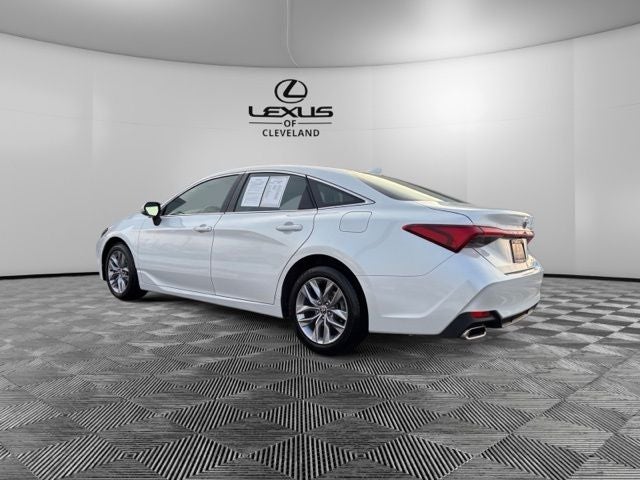 2022 Toyota Avalon XLE