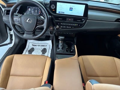 2025 Lexus ES 350