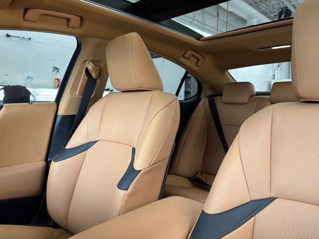 2025 Lexus ES 350
