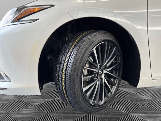 2025 Lexus ES 350