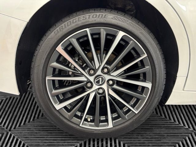 2025 Lexus ES 350
