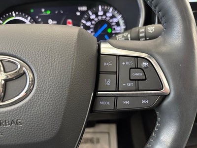 2021 Toyota Highlander Hybrid Platinum