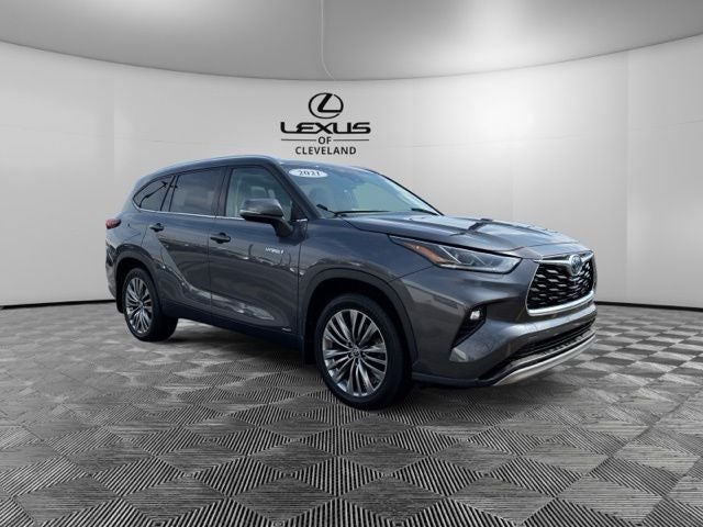 2021 Toyota Highlander Hybrid Platinum