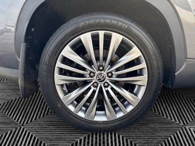 2021 Toyota Highlander Hybrid Platinum