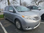 2015 Toyota Sienna XLE 8 Passenger