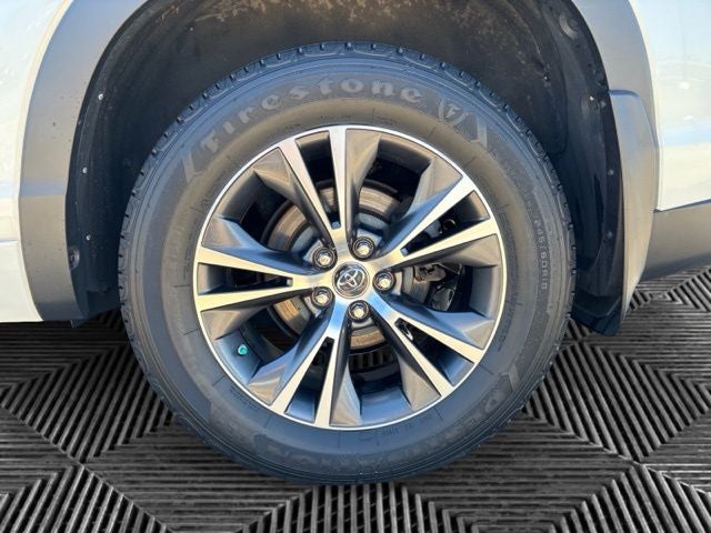 2018 Toyota Highlander LE