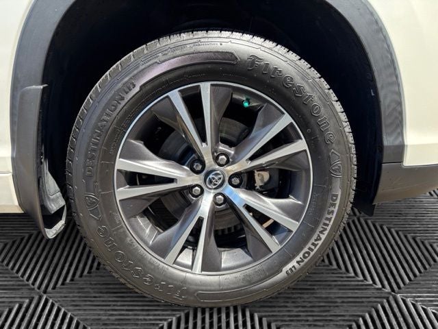 2018 Toyota Highlander LE