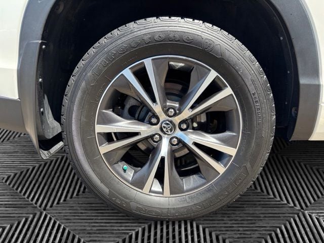 2018 Toyota Highlander LE