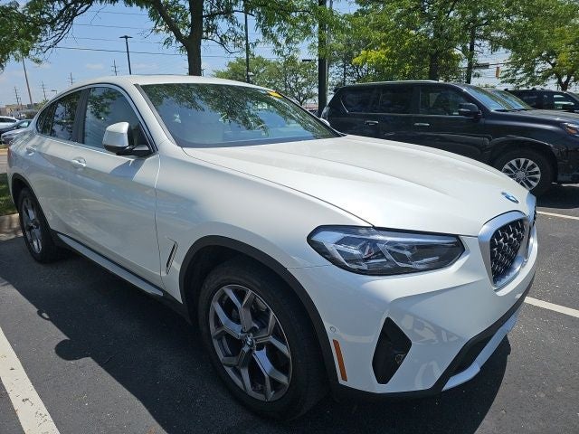 2024 BMW X4 xDrive30i