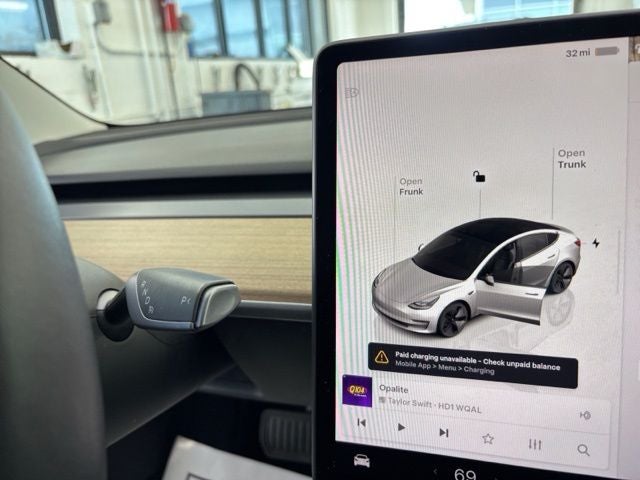 2022 Tesla Model 3 Base