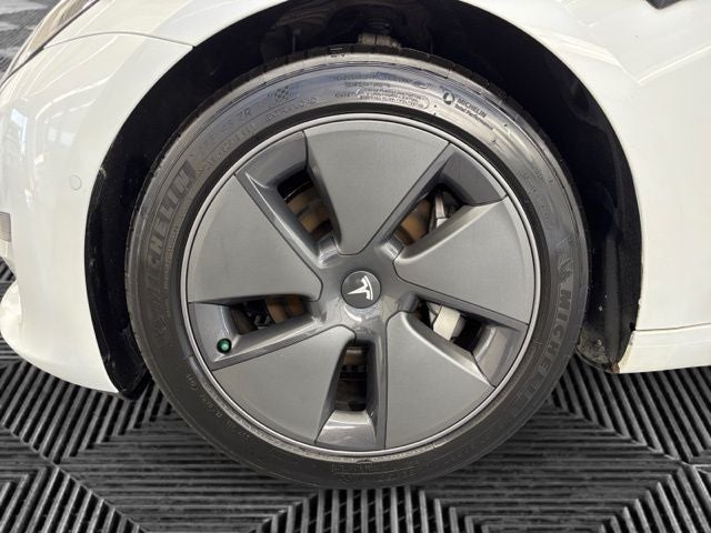 2022 Tesla Model 3 Base