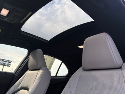 2023 Lexus UX 250h F SPORT Design