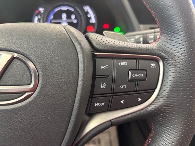 2023 Lexus UX 250h F SPORT Handling
