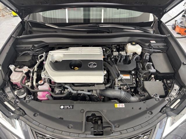 2023 Lexus UX 250h F SPORT Handling