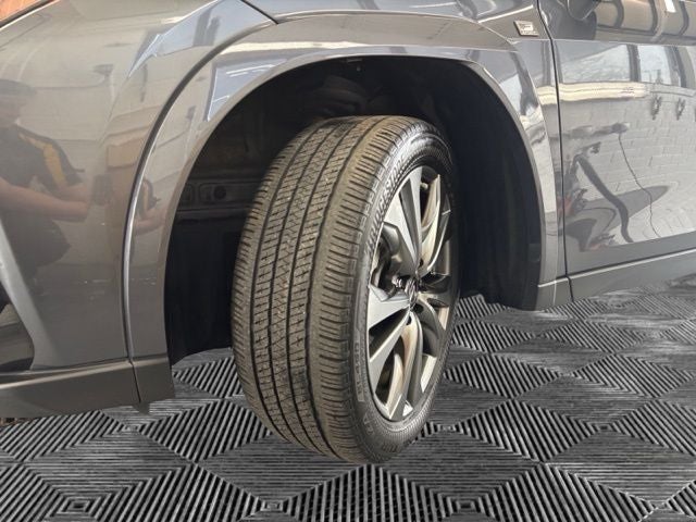 2023 Lexus UX 250h F SPORT Handling