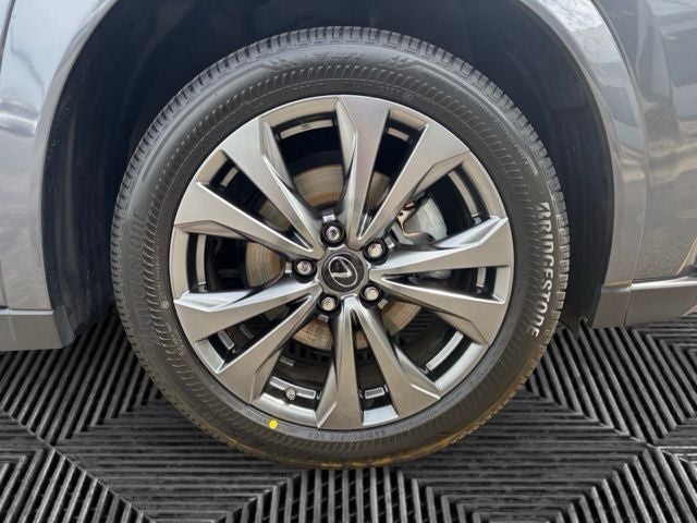 2023 Lexus UX 250h F SPORT Handling