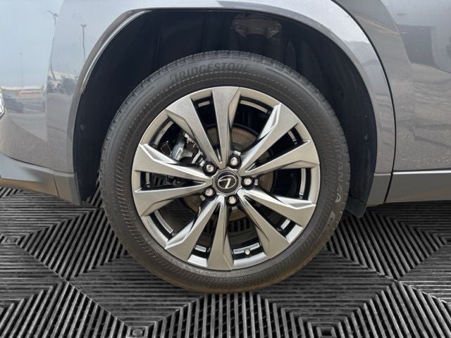 2023 Lexus UX 250h F SPORT Handling