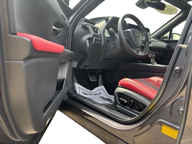 2023 Lexus UX 250h F SPORT Handling