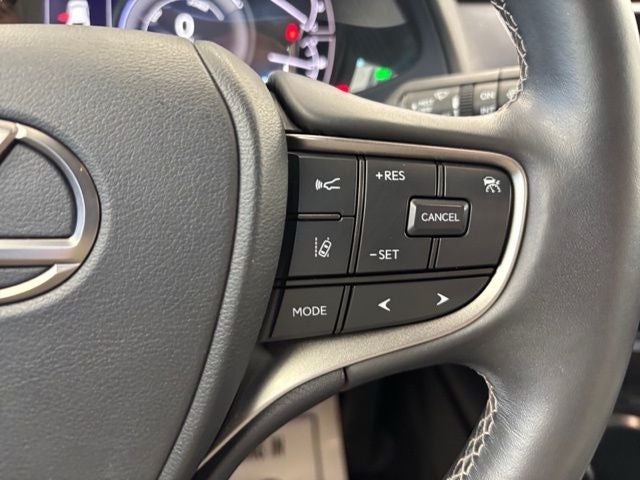 2021 Lexus UX 250h Base