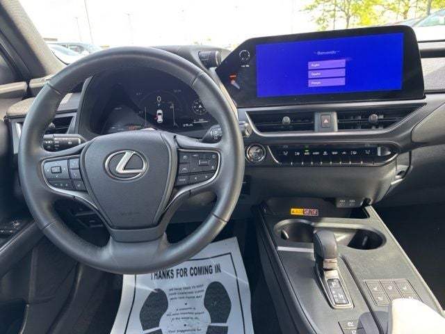 2025 Lexus UX 300h Premium