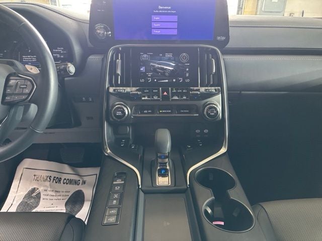 2025 Lexus LX 700h Overtrail