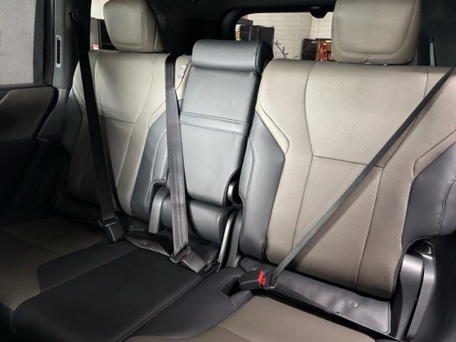 2025 Lexus LX 700h Overtrail