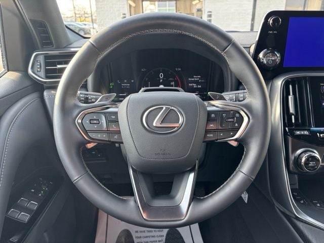 2025 Lexus LX 700h Overtrail